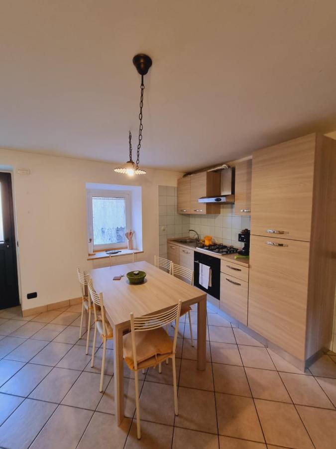 Casa Contadina Apartment Vercana ภายนอก รูปภาพ