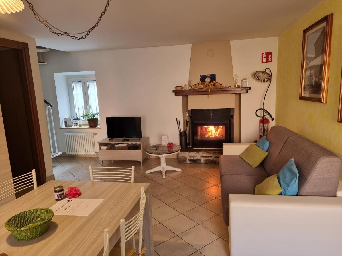 Casa Contadina Apartment Vercana ภายนอก รูปภาพ
